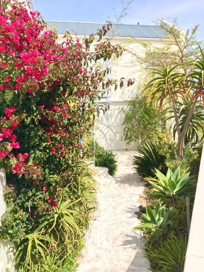 Perfect 10 - 10 To 13 Sleeper Luxury Holiday Home Breakage Deposit Of R2500 Per Weekend Lease Langebaan Eksteriør billede
