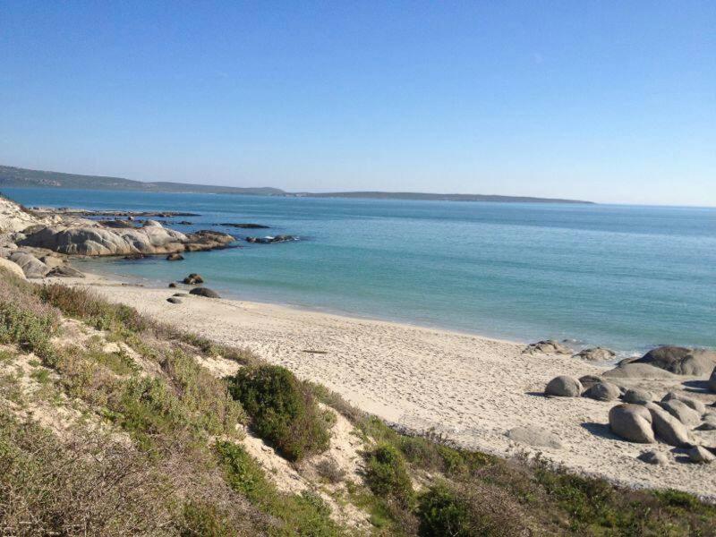 Perfect 10 - 10 To 13 Sleeper Luxury Holiday Home Breakage Deposit Of R2500 Per Weekend Lease Langebaan Eksteriør billede