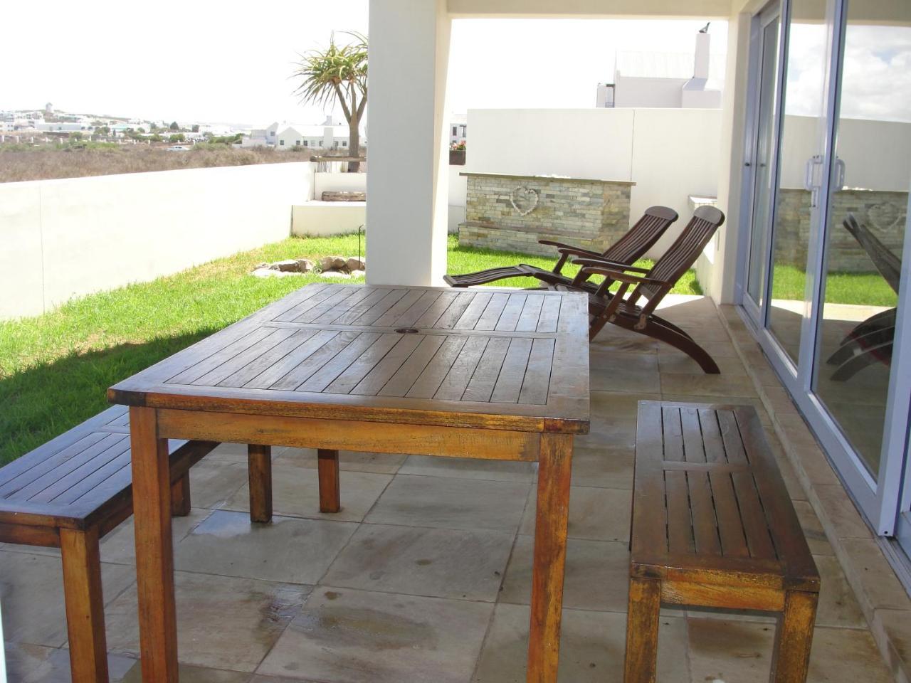 Perfect 10 - 10 To 13 Sleeper Luxury Holiday Home Breakage Deposit Of R2500 Per Weekend Lease Langebaan Eksteriør billede