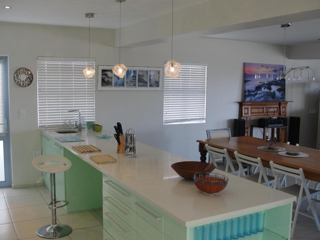 Perfect 10 - 10 To 13 Sleeper Luxury Holiday Home Breakage Deposit Of R2500 Per Weekend Lease Langebaan Eksteriør billede