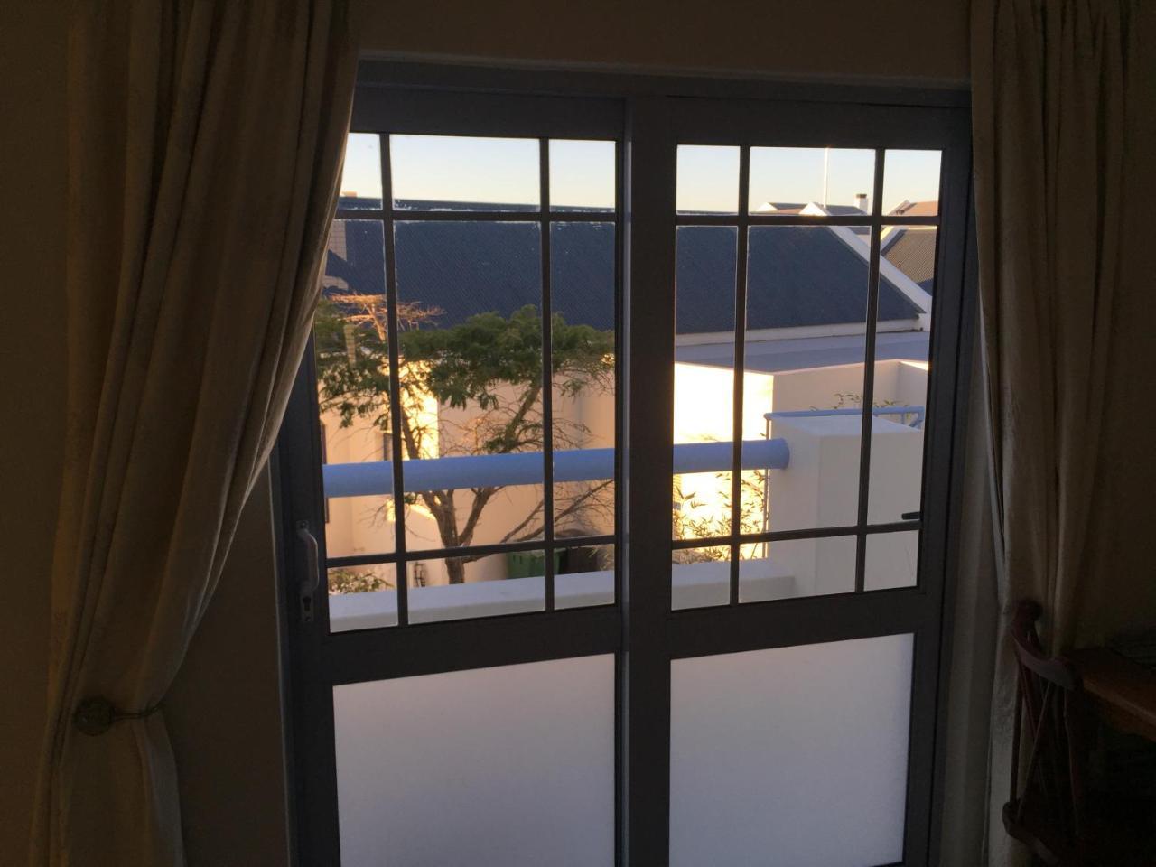 Perfect 10 - 10 To 13 Sleeper Luxury Holiday Home Breakage Deposit Of R2500 Per Weekend Lease Langebaan Eksteriør billede