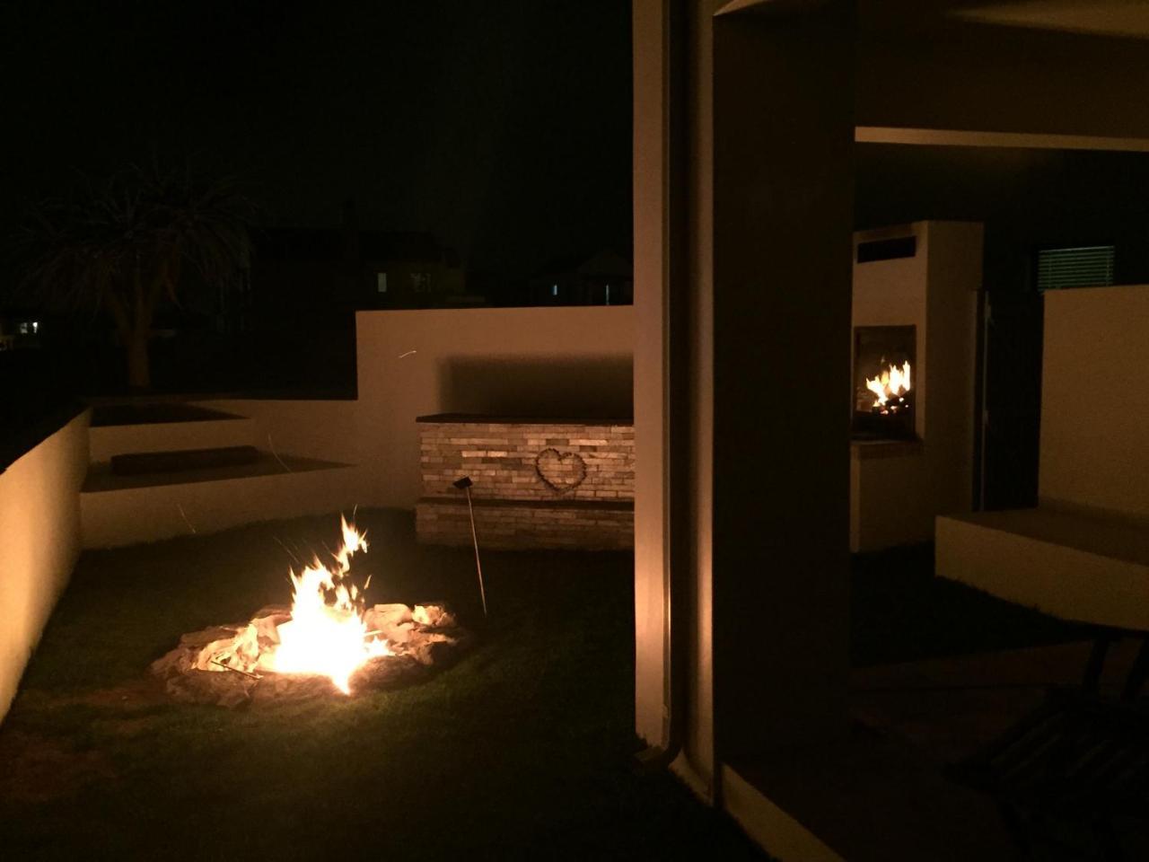 Perfect 10 - 10 To 13 Sleeper Luxury Holiday Home Breakage Deposit Of R2500 Per Weekend Lease Langebaan Eksteriør billede