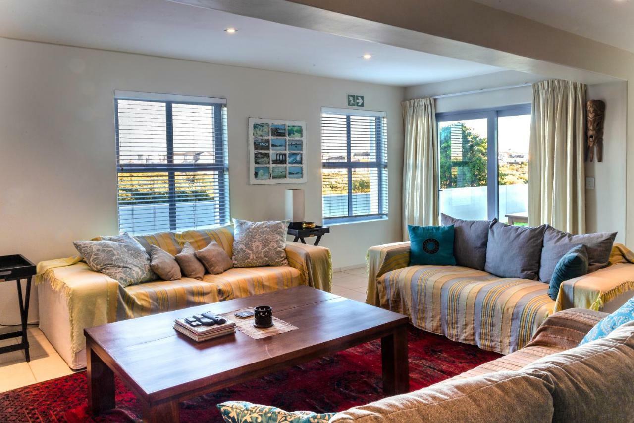Perfect 10 - 10 To 13 Sleeper Luxury Holiday Home Breakage Deposit Of R2500 Per Weekend Lease Langebaan Eksteriør billede
