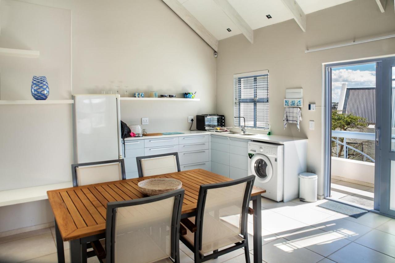 Perfect 10 - 10 To 13 Sleeper Luxury Holiday Home Breakage Deposit Of R2500 Per Weekend Lease Langebaan Eksteriør billede